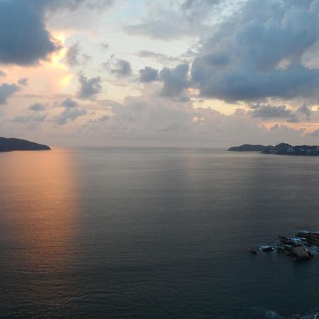 Hotel Las Torres Gemelas Acapulco Exterior photo